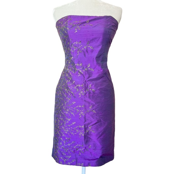 Laundry By Shelli Segal Dresses & Skirts - Laundry by Shelli Segal 100% Silk Vintage Dress Size 4